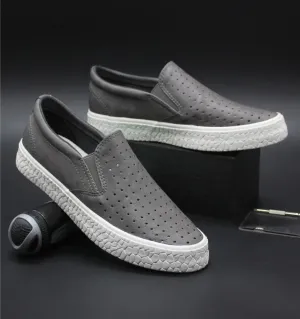 Hollowed Comfortable Slip-On Holes Sneaker