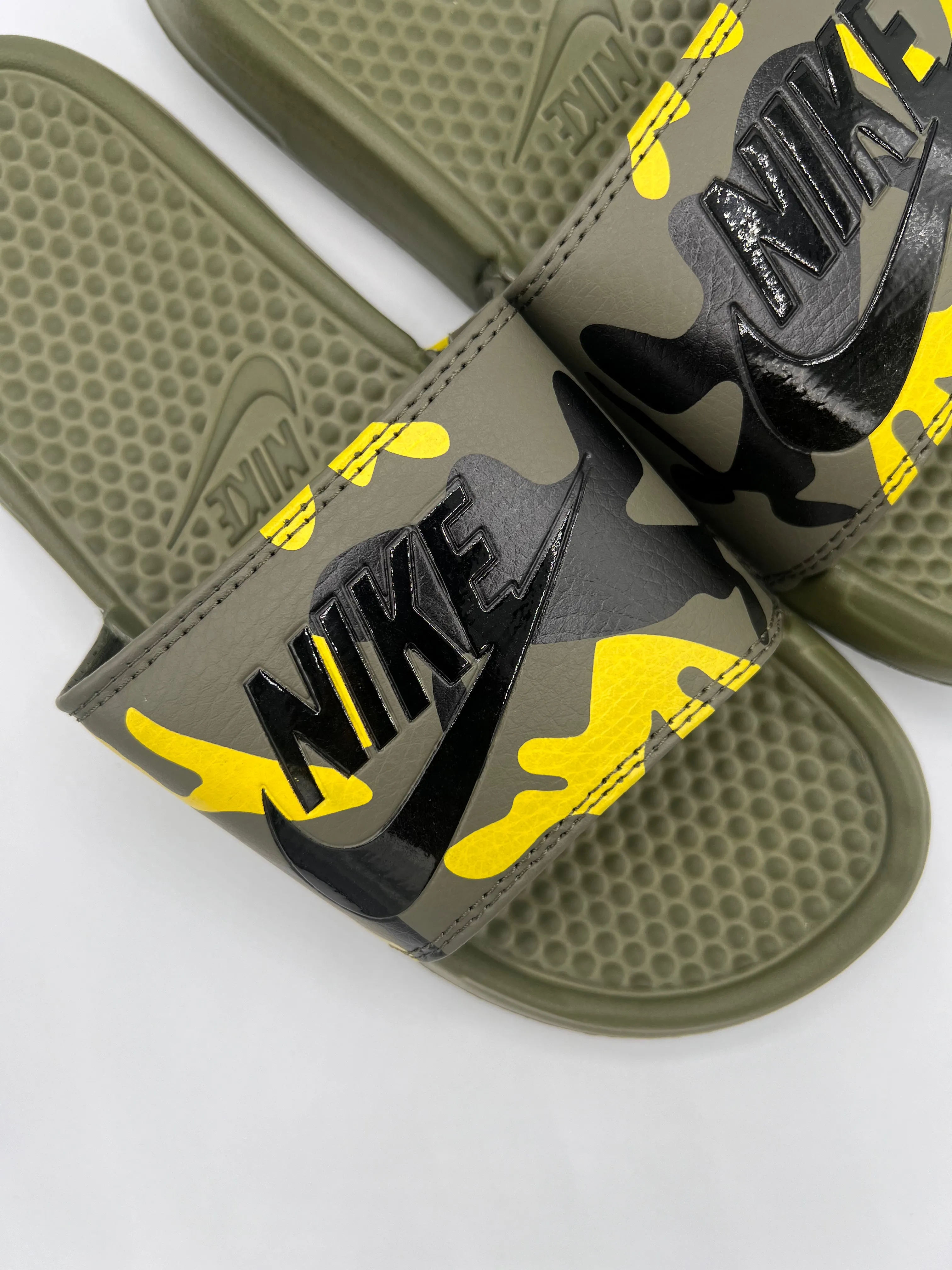 Nike Benassi JDI Camouflage Slide N13,500