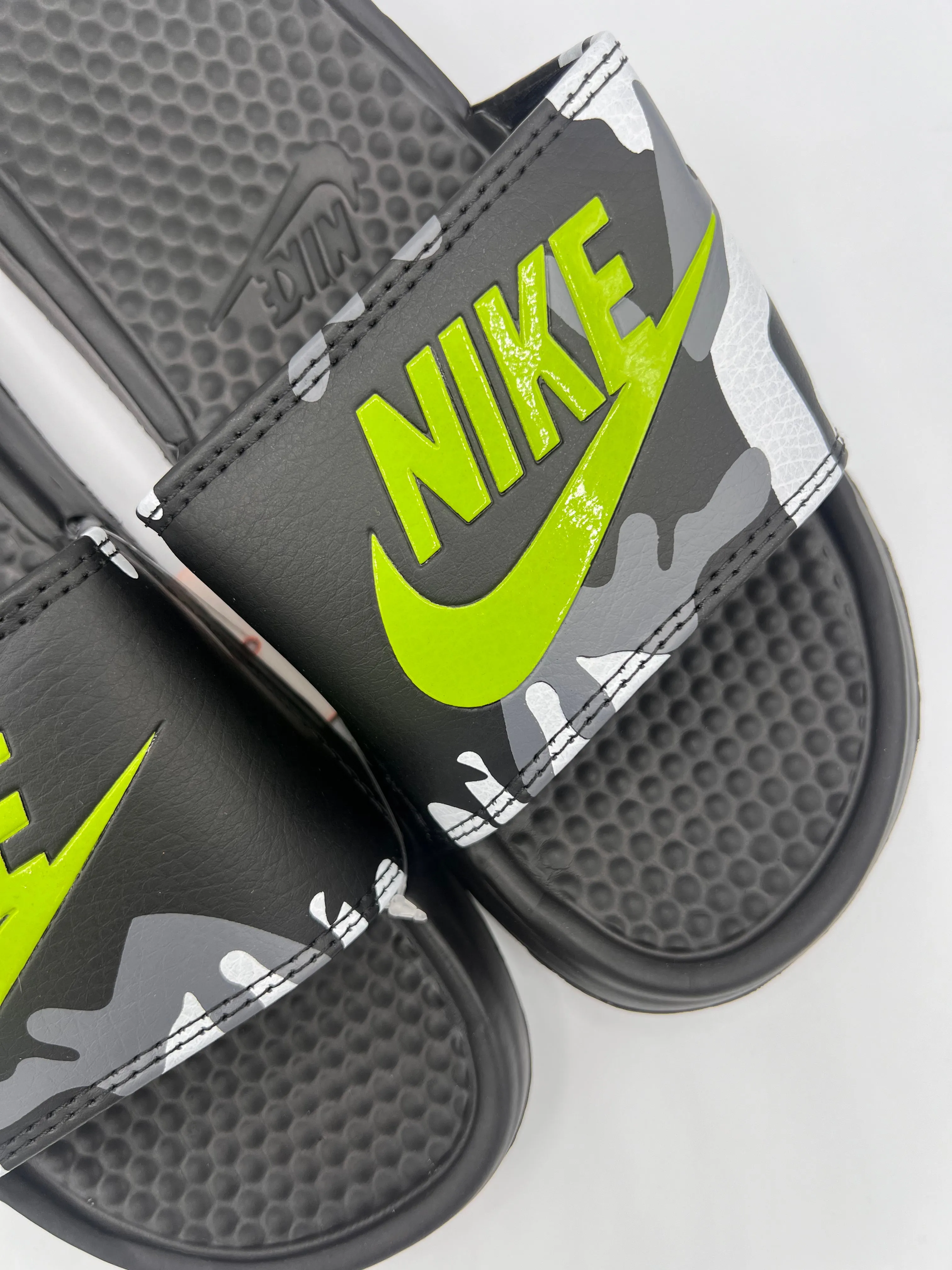 Nike Benassi JDI Camouflage Slide N13,500