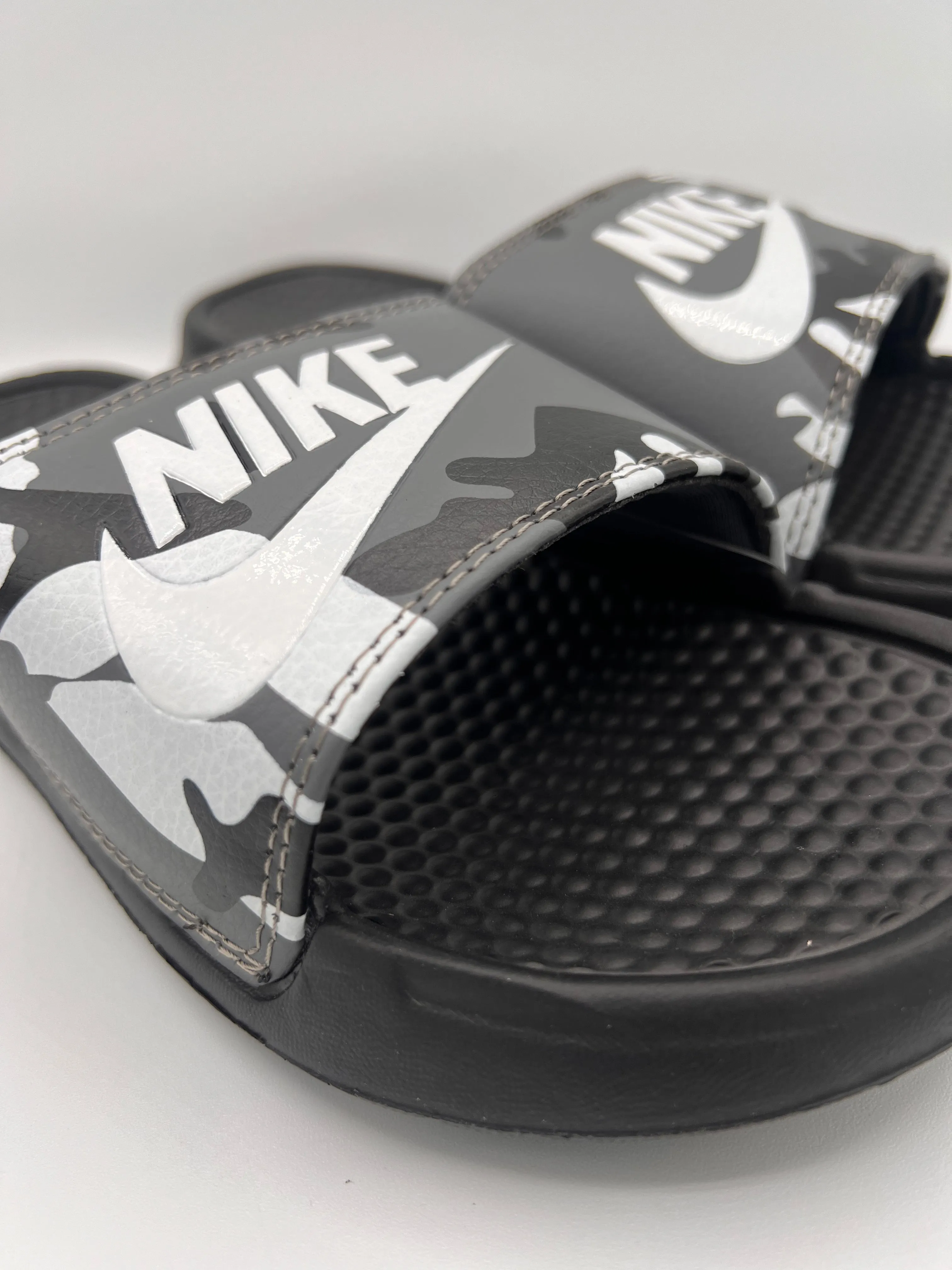Nike Benassi JDI Camouflage Slide N13,500