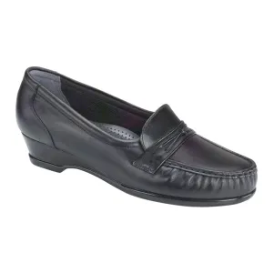 Women's Easier Slip On Loafer Black